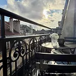 アパート Auguste Comte - Avec Balcon - Coeur De