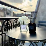 Auguste Comte - Avec Balcon - Coeur De アパート ディジョン
