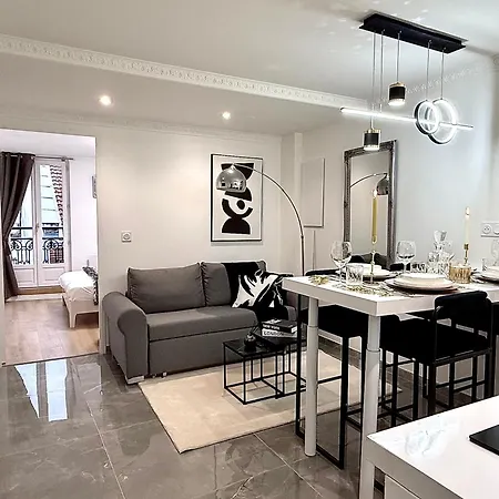 Auguste Comte - Avec Balcon - Coeur De *