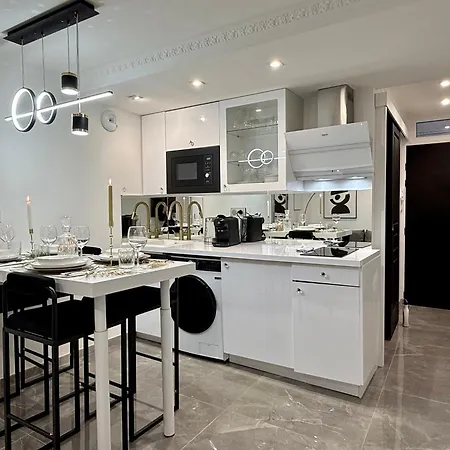 Auguste Comte - Avec Balcon - Coeur De Apartment Dijon