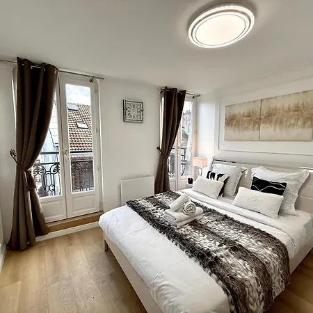 Auguste Comte - Avec Balcon - Coeur De * Dijon