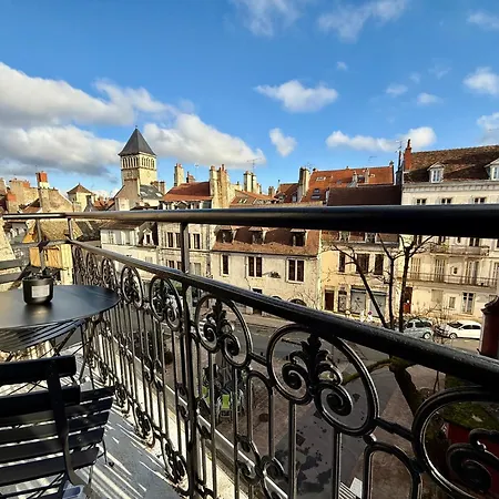 아파트 Auguste Comte - Avec Balcon - Coeur De