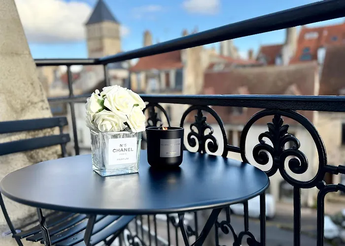 Auguste Comte - Avec Balcon - Coeur De アパート ディジョン